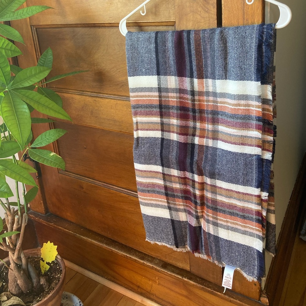 Maurices Scarf
